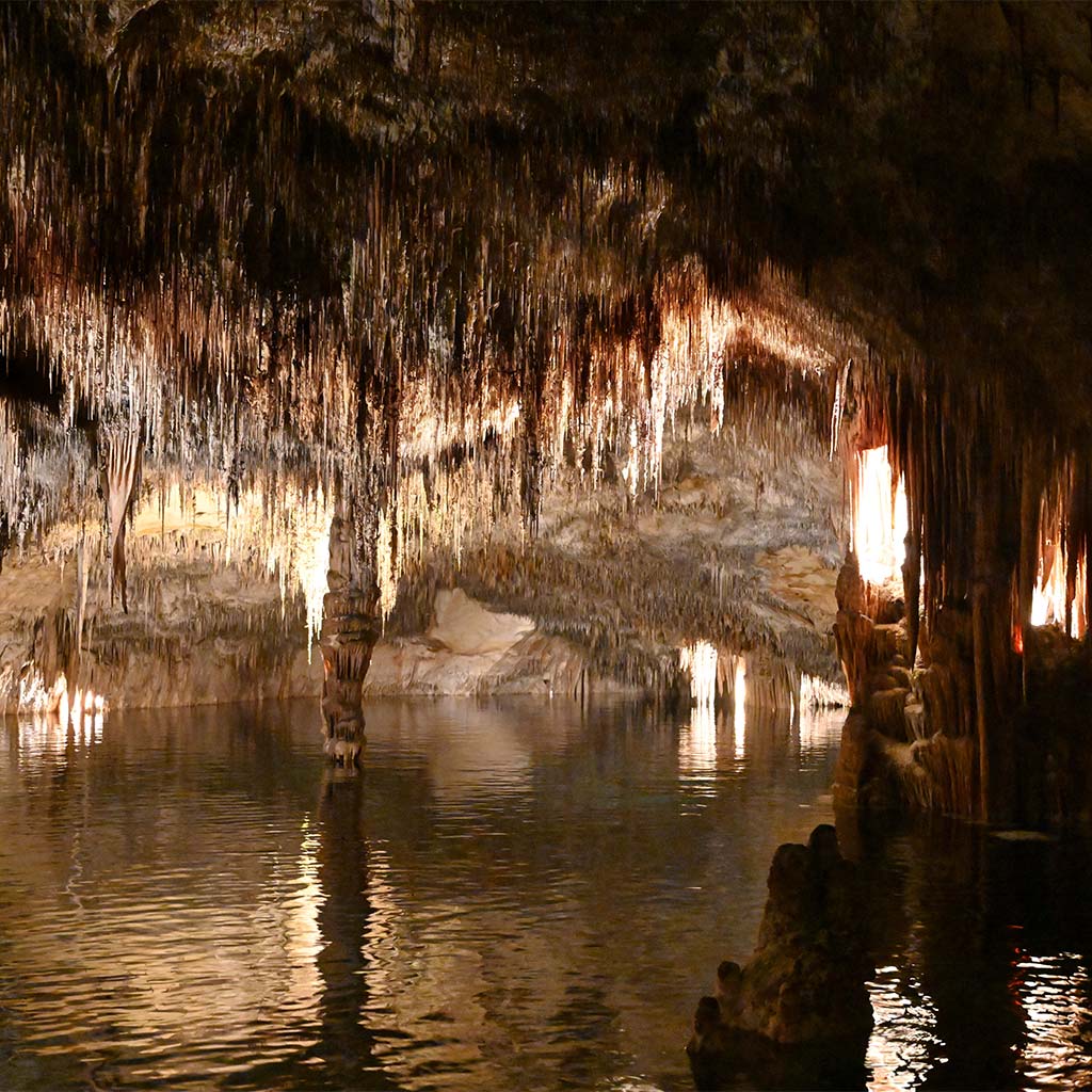 Cuevas Del Drach Porto Cristo